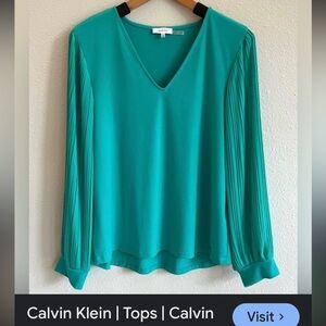 Calvin Klein Women's Seafoam Blue V-Neck Top
